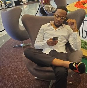 Meet your Posher, Jay